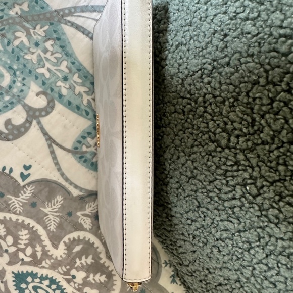 Accordion Zip Wallet In Signature Canvas - Picture 7 of 7